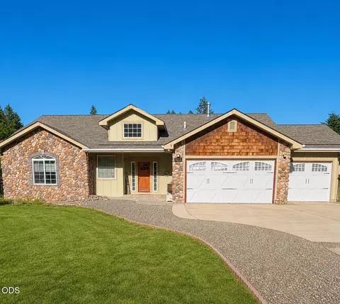 523 E Frks, Cave Junction, OR 97523