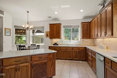 Kitchen - 523 E Forks Cir, Cave Junction, OR 97523 photo 2 of 5