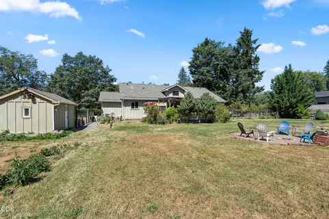 Exterior - 523 E Forks Cir, Cave Junction, OR 97523 photo 9 of 17