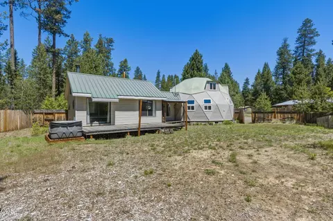 Exterior - 15453 Liberty Rd, La Pine, OR 97739 photo 4 of 16