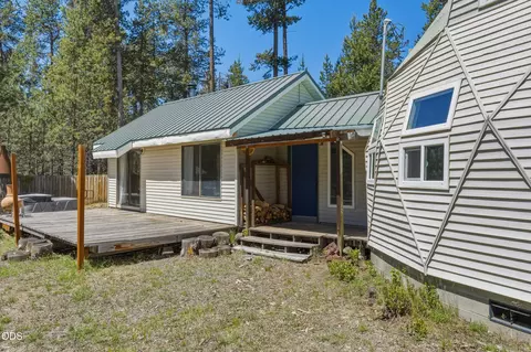 Exterior - 15453 Liberty Rd, La Pine, OR 97739 photo 2 of 16