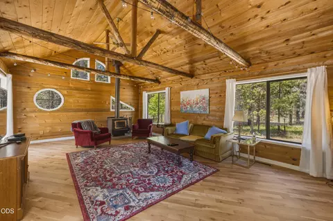 Living - 15453 Liberty Rd, La Pine, OR 97739 photo 7 of 7