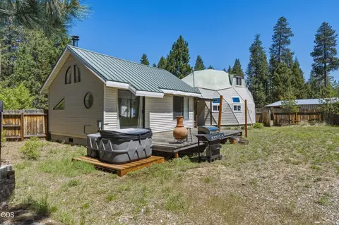 Exterior - 15453 Liberty Rd, La Pine, OR 97739 photo 1 of 16