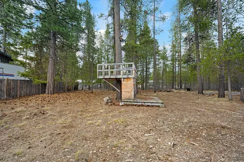 Exterior - 15453 Liberty Rd, La Pine, OR 97739 photo 11 of 16