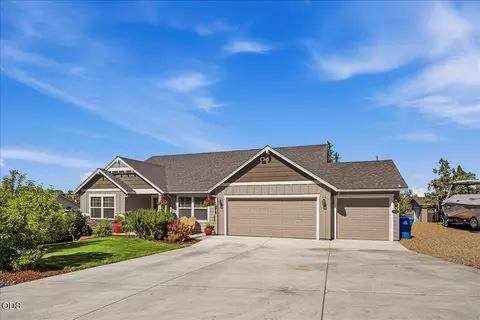 9265 12th Ln, Terrebonne, OR 97760