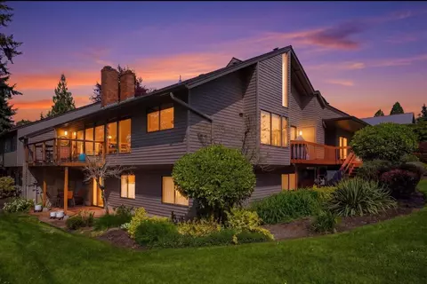 31320 SW Parkway Ave, Wilsonville, OR 97070