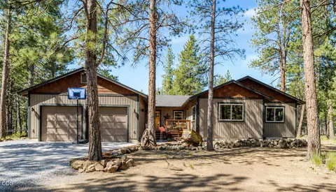 15917 Pinion Jay Ln, Sisters, OR 97759
