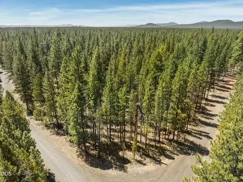 51600 Pine Loop Dr, La Pine, OR 97739 photo 8