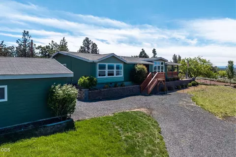 20810 89th St, Bend, OR 97703 photo 2