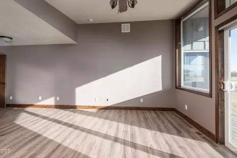 Living - 26275 Willard Rd, Bend, OR 97701 photo 5 of 5