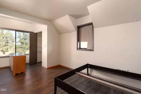 Bedroom - 26275 Willard Rd, Bend, OR 97701 photo 1 of 5
