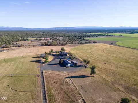 View/Area - 26275 Willard Rd, Bend, OR 97701 photo 4 of 10