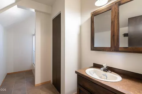 Bath - 26275 Willard Rd, Bend, OR 97701 photo 1 of 6