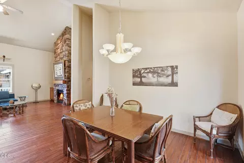 Dining - 61172 Hilmer Creek Dr, Bend, OR 97702 photo 1 of 4