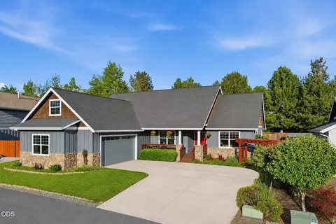 61172 Hilmer Creek Dr, Bend, OR 97702