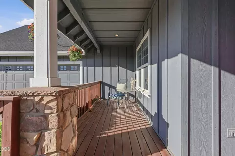 Exterior - 61172 Hilmer Creek Dr, Bend, OR 97702 photo 5 of 7