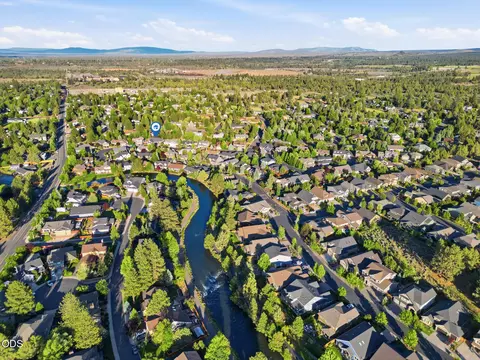 View/Area - 61172 Hilmer Creek Dr, Bend, OR 97702 photo 5 of 7