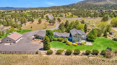 8341 SW Copley Rd, Powell Butte, OR 97753