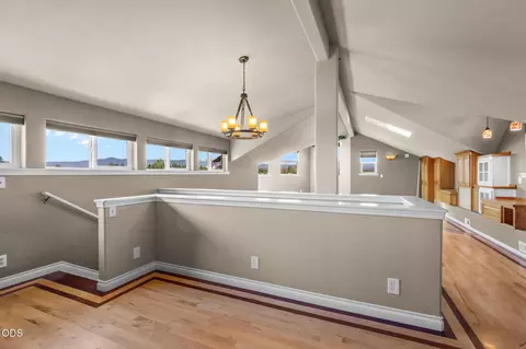 Entry Way - 66967 Lance Rd, Bend, OR 97703 photo 3 of 4