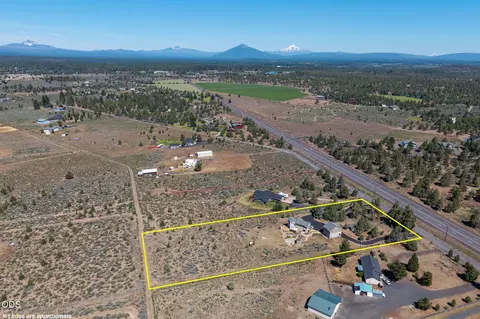 View/Area - 66967 Lance Rd, Bend, OR 97703 photo 5 of 6