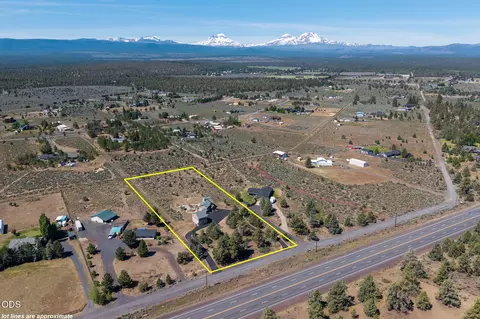 View/Area - 66967 Lance Rd, Bend, OR 97703 photo 3 of 6