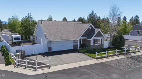 51430 Mac Ct, La Pine, OR 97739