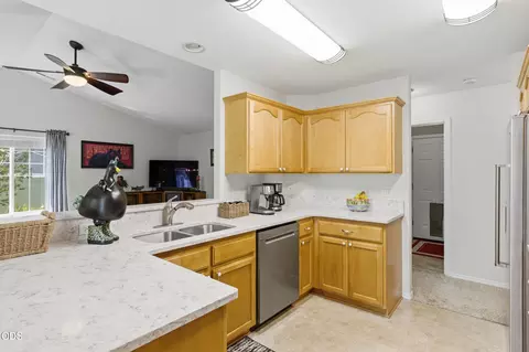 Kitchen - 51430 Mac Ct, La Pine, OR 97739 photo 1 of 3