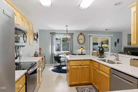 Kitchen - 51430 Mac Ct, La Pine, OR 97739 photo 2 of 3