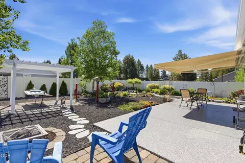 Exterior - 51430 Mac Ct, La Pine, OR 97739 photo 6 of 11