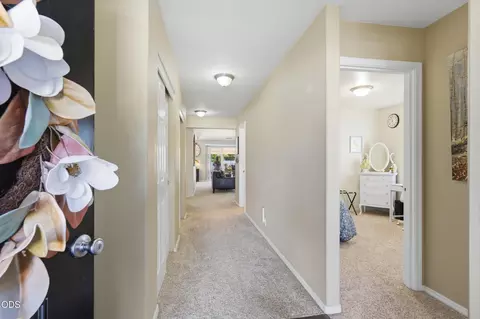 Entry Way - 51430 Mac Ct, La Pine, OR 97739 photo 2 of 3
