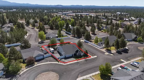 View/Area - 51430 Mac Ct, La Pine, OR 97739 photo 3 of 3