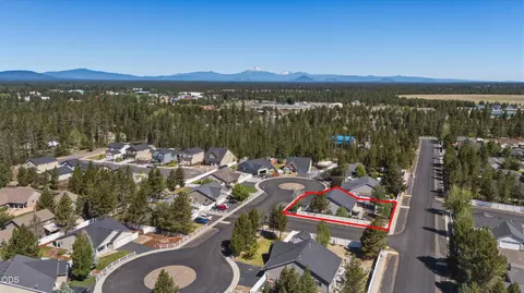 View/Area - 51430 Mac Ct, La Pine, OR 97739 photo 2 of 3