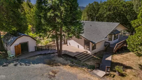 6900 Pleasant Creek Rd, Rogue River, OR 97537