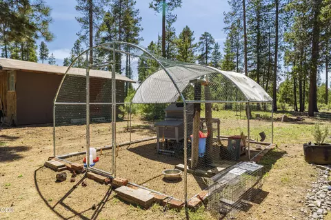 Exterior - 53770 Boundary Rd, La Pine, OR 97739 photo 6 of 13