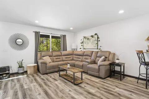Living - 53770 Boundary Rd, La Pine, OR 97739 photo 1 of 3