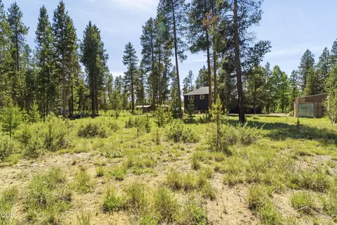 Exterior - 53770 Boundary Rd, La Pine, OR 97739 photo 11 of 13