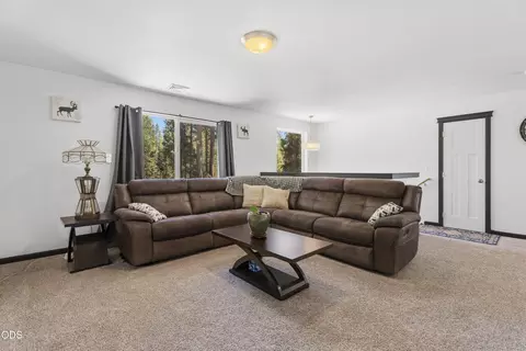 Entry Way - 53770 Boundary Rd, La Pine, OR 97739 photo 2 of 3