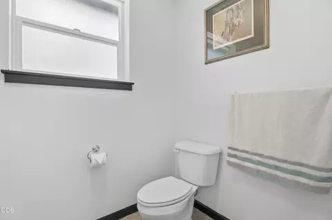 Bath - 53770 Boundary Rd, La Pine, OR 97739 photo 4 of 5