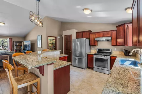 68821 Cache Ct, Sisters, OR 97759 photo 11