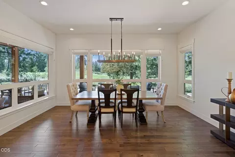 Dining - 60255 Sunset View Dr, Bend, OR 97702 photo 1 of 1