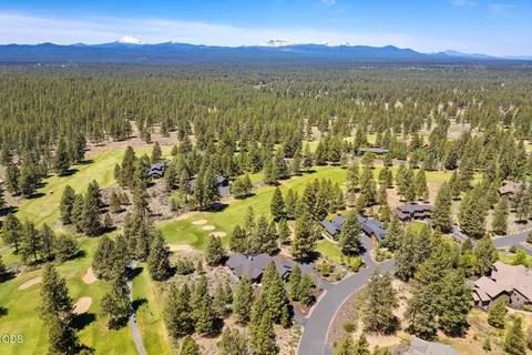 View/Area - 60255 Sunset View Dr, Bend, OR 97702 photo 2 of 3