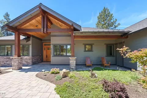 Exterior - 60255 Sunset View Dr, Bend, OR 97702 photo 2 of 6
