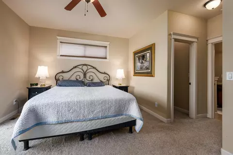 Bedroom - 20768 NE Horizon Ridge Pl, Bend, OR 97701 photo 3 of 5