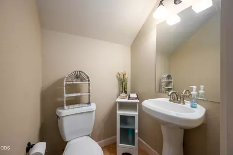 Bath - 20768 NE Horizon Ridge Pl, Bend, OR 97701 photo 1 of 4