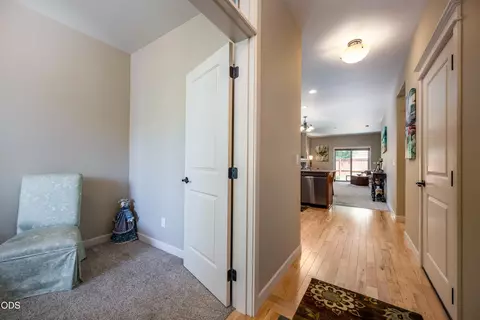 Entry Way - 20768 NE Horizon Ridge Pl, Bend, OR 97701 photo 1 of 2