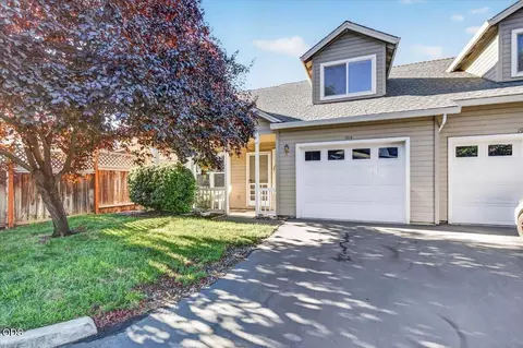 1914 Pebble Way, Medford, OR 97504