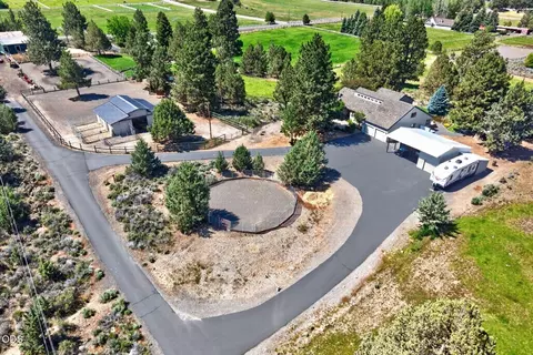 60376 Arnold Market, Bend, OR 97702