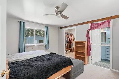 Bedroom - 60282 Pawnee Ln, Bend, OR 97702 photo 1 of 5