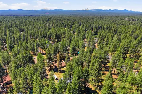 View/Area - 60282 Pawnee Ln, Bend, OR 97702 photo 3 of 3
