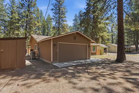 Exterior - 60282 Pawnee Ln, Bend, OR 97702 photo 7 of 12